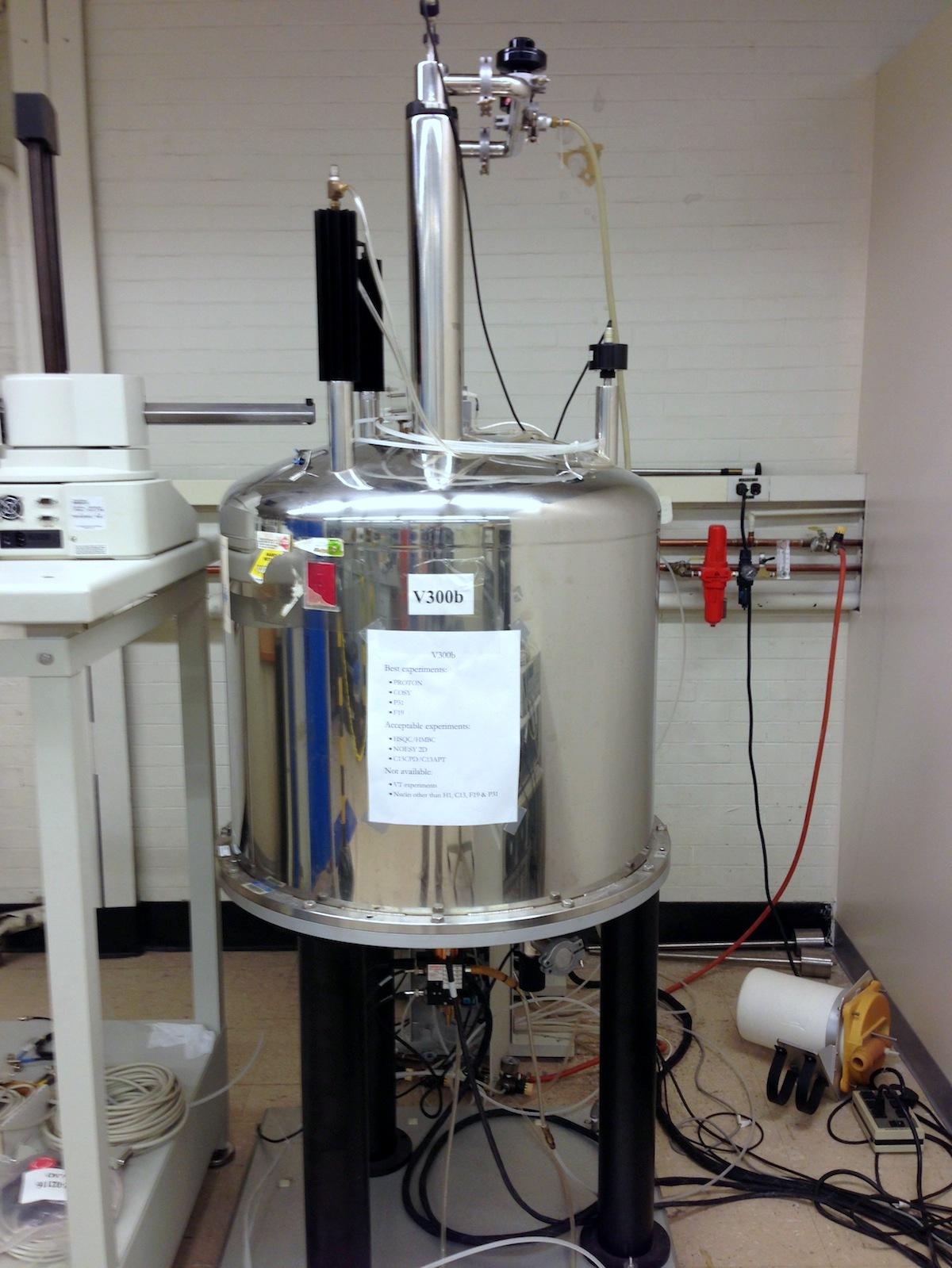 V700 Varian Inova 700 MHz NMR Spectrometer (Manual) | Chemical and